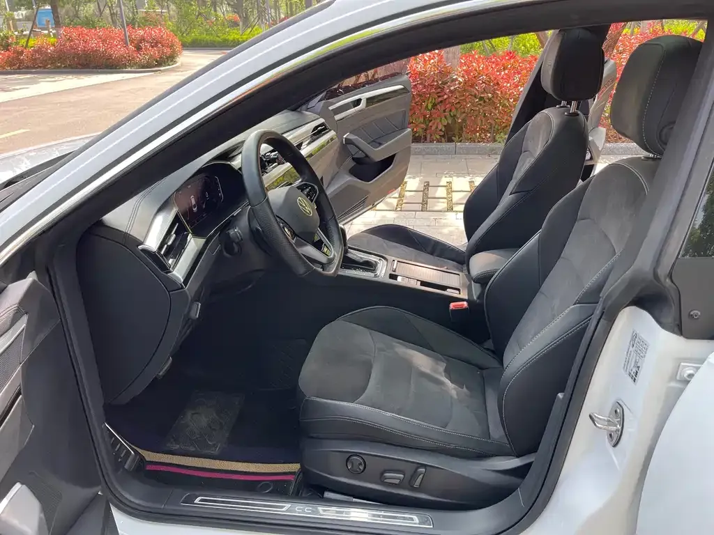 Volkswagen CC 2025 из CN, фото 5