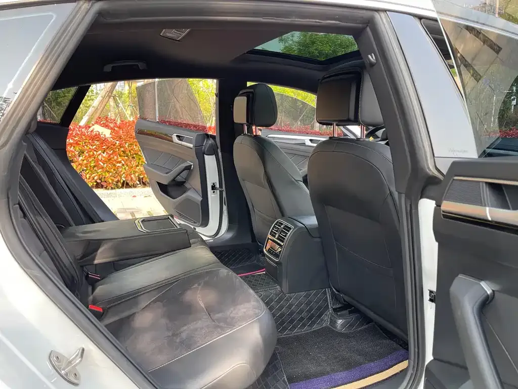 Volkswagen CC 2025 из CN, фото 3