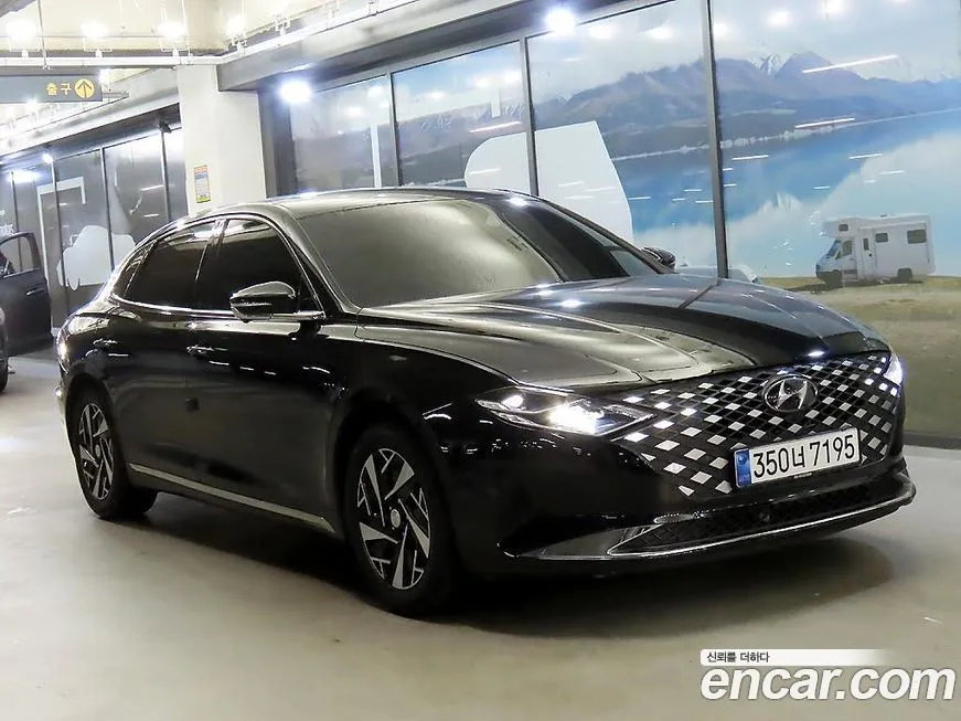 Hyundai Grandeur — фото 1