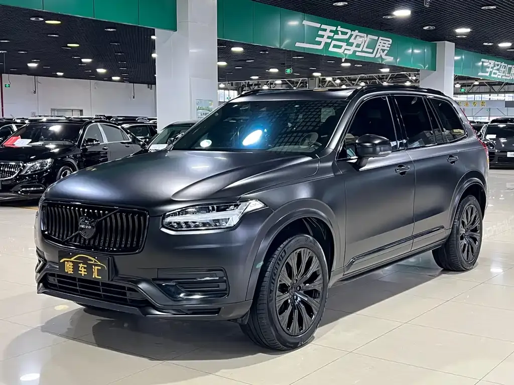 Volvo XC90 — фото 1