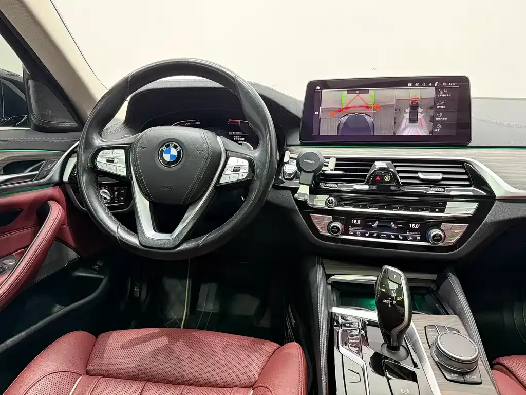 BMW 5 Series — фото 9