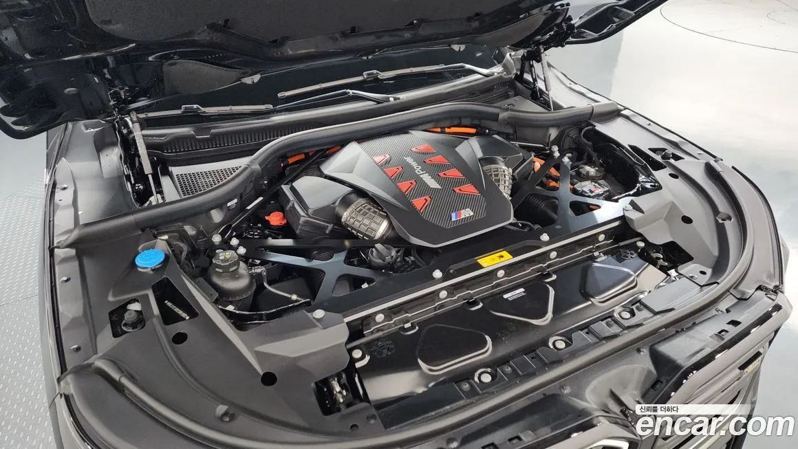 BMW XM 2025 из KR, фото 10