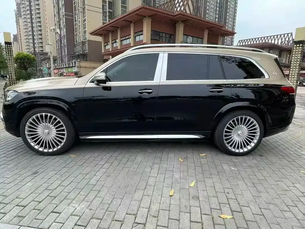 Mercedes-Benz GLS — фото 10