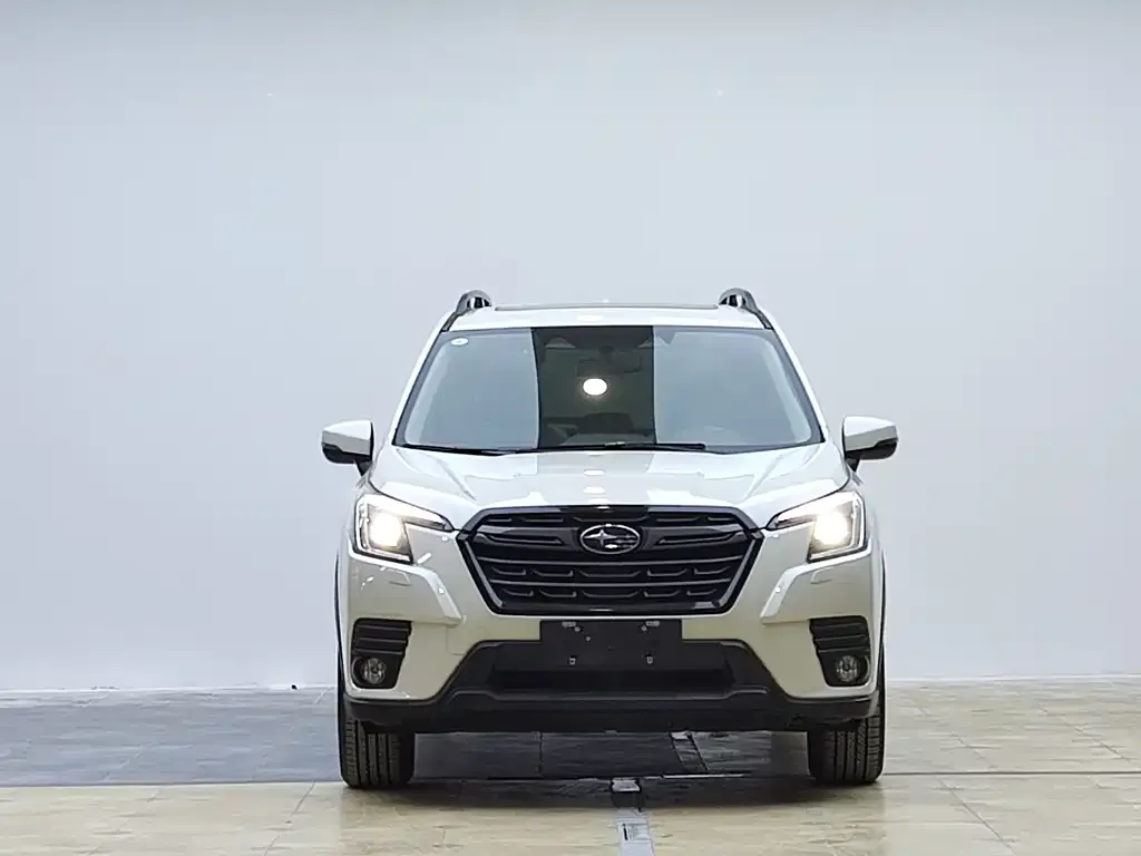 Subaru Forester 2022 из CN, фото 3