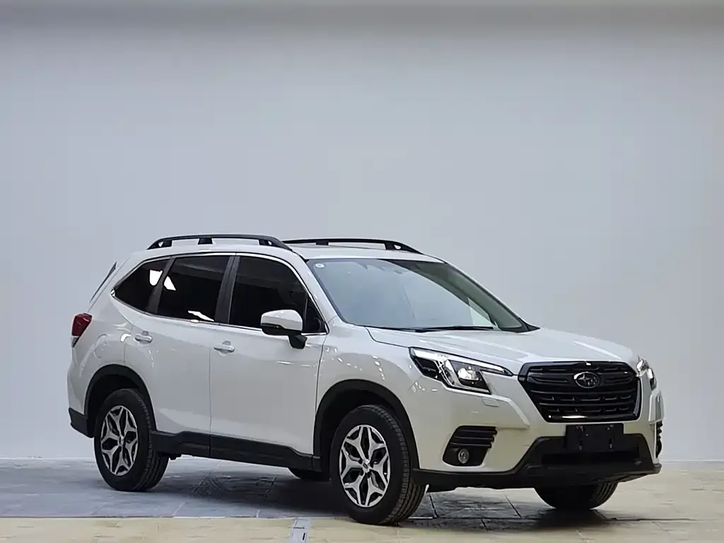 Subaru Forester 2022 из CN, фото 2
