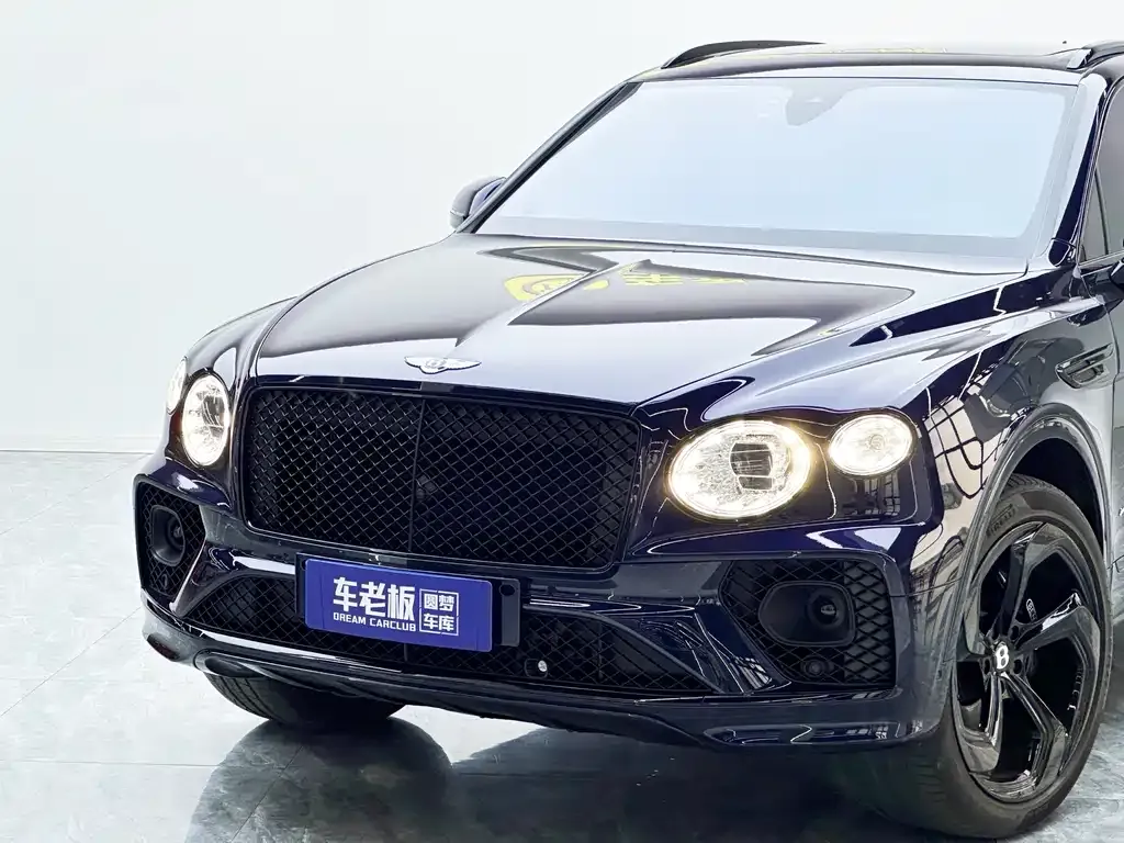 Bentley Bentayga — фото 8