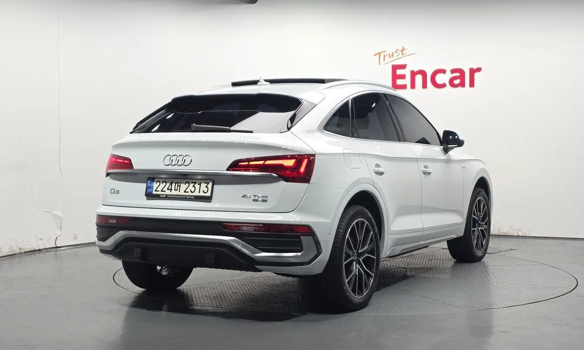 Audi Q5 2022 из KR, фото 10