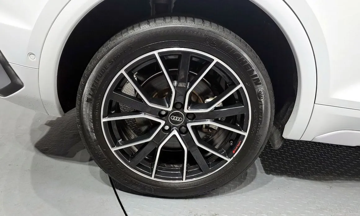 Audi Q5 2022 из KR, фото 6