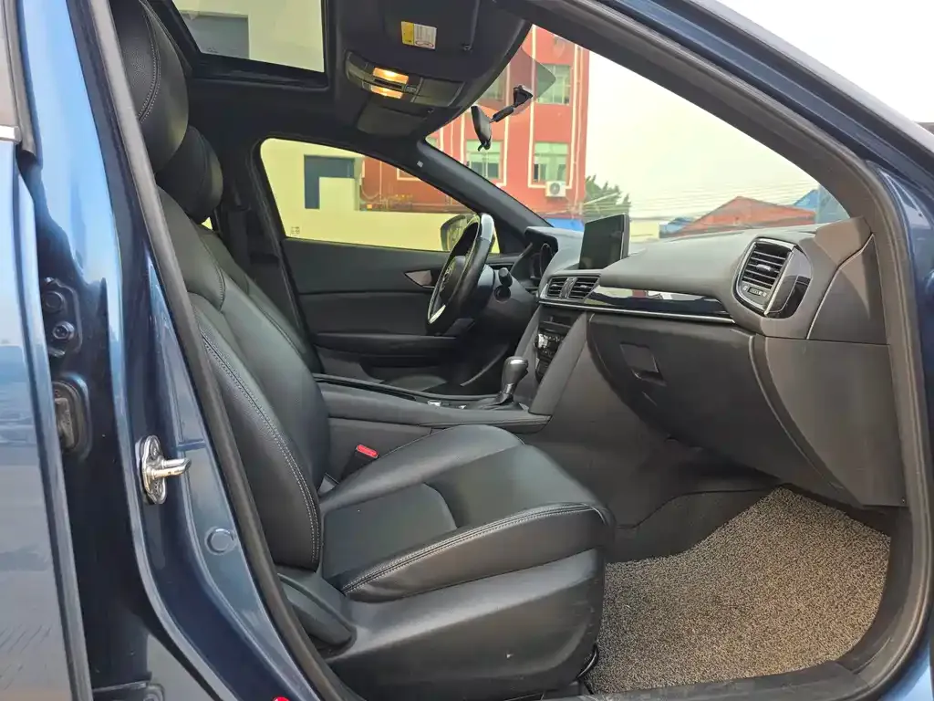 Mazda CX-4 2022 из CN, фото 6