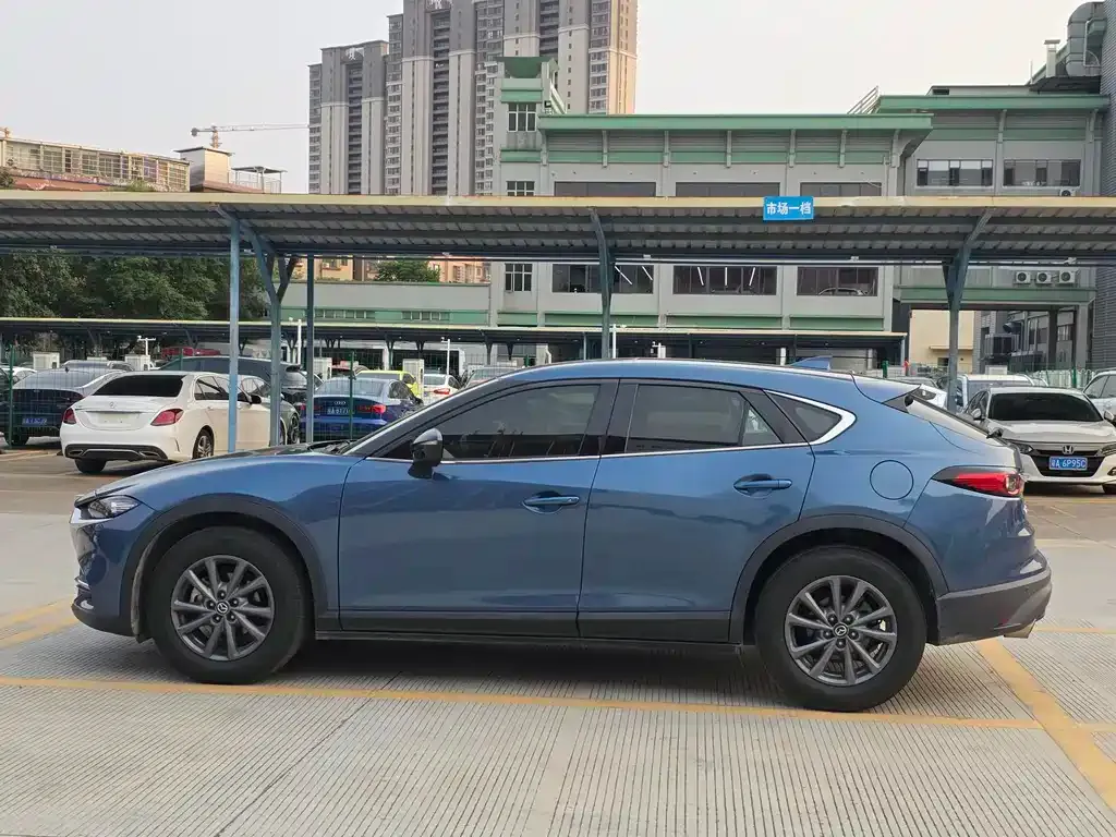 Mazda CX-4 2022 из CN, фото 9