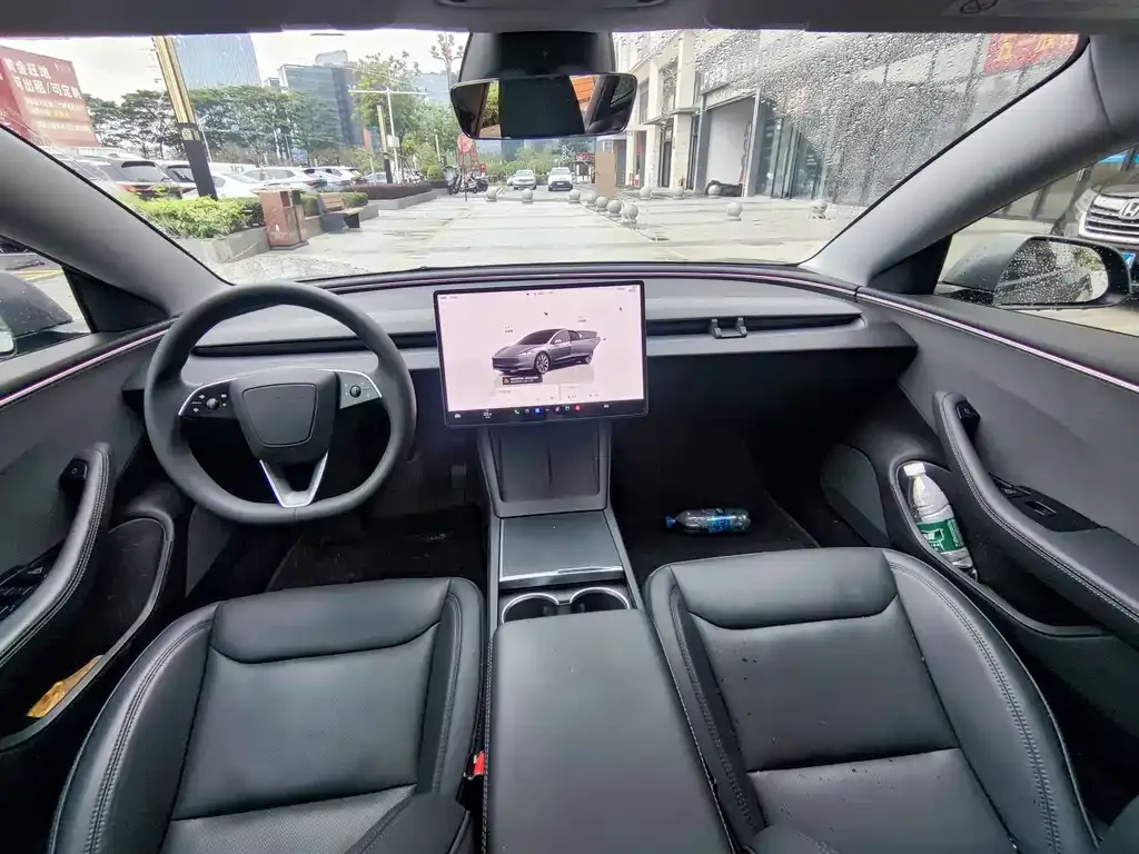 Tesla Model 3 — фото 4