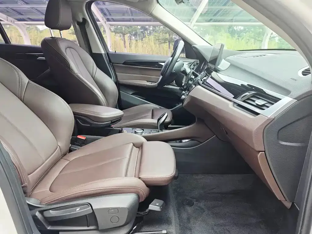 BMW X1 2021 из CN, фото 6