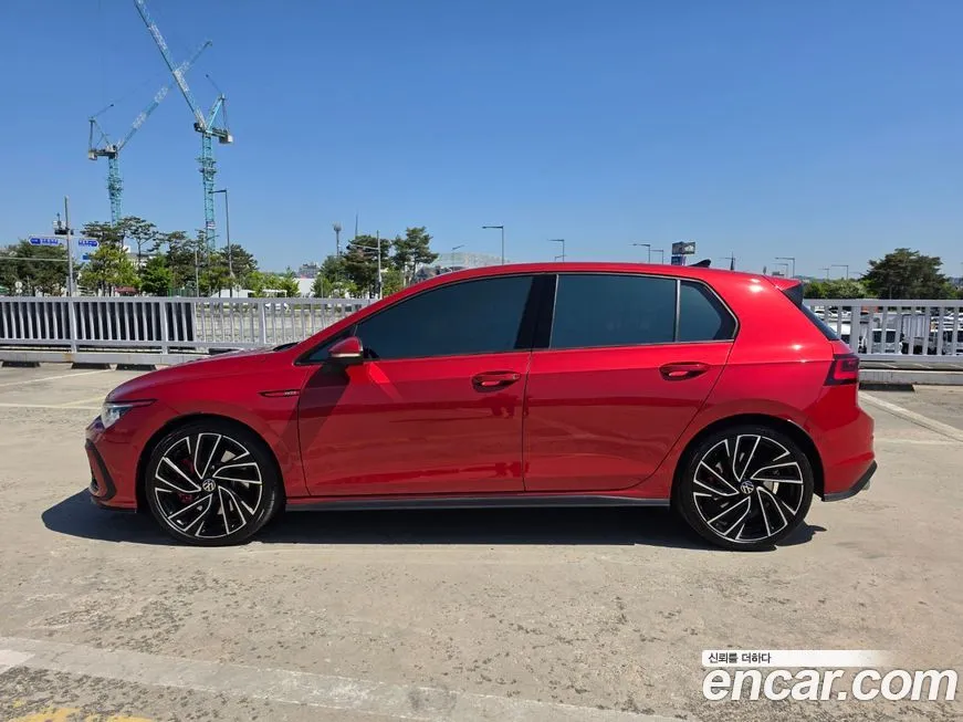 Volkswagen Golf 2024 из KR, фото 6
