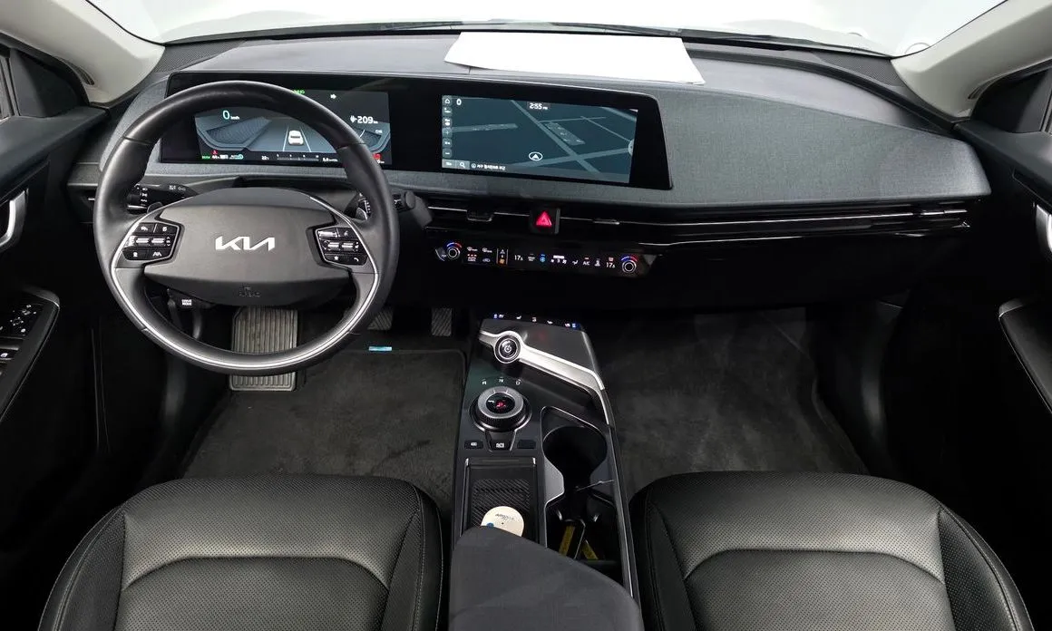 Kia EV6 — фото 9