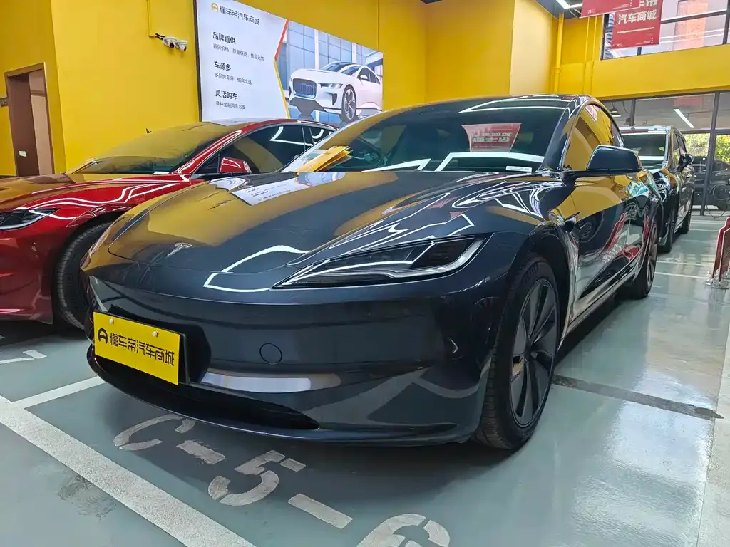 Tesla Model 3 — фото 5