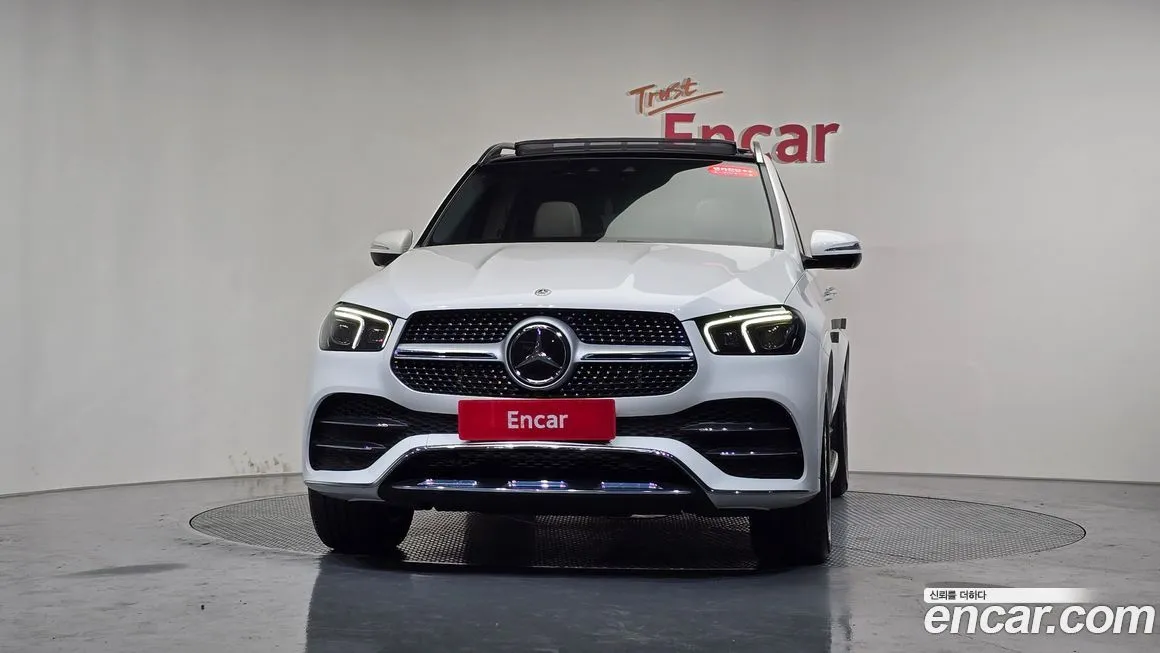 Mercedes-Benz GLE-Class — фото 8