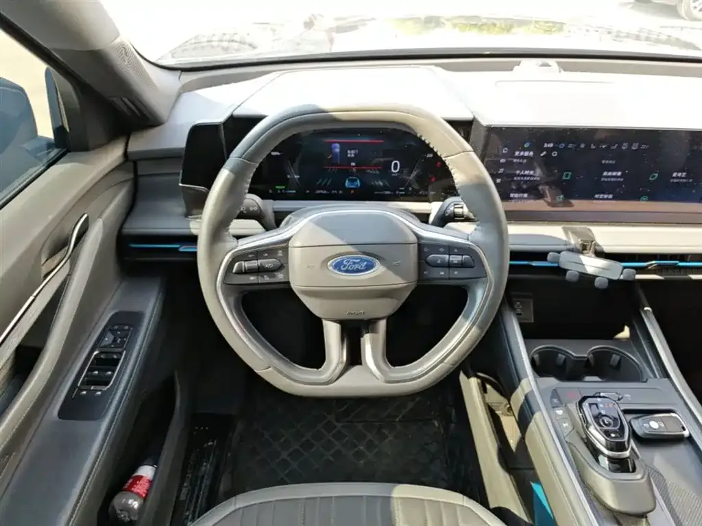 Ford Edge — фото 6