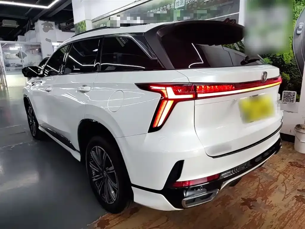 Changan CS75PLUS — фото 10