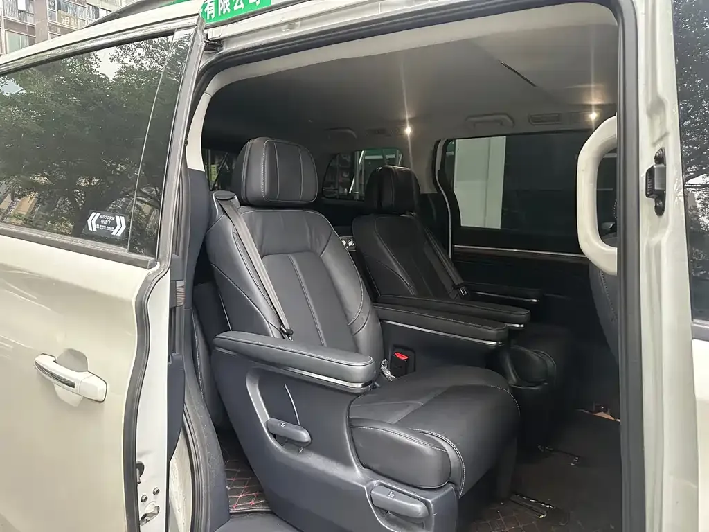 GAC Motor Trumpchi M8 — фото 7