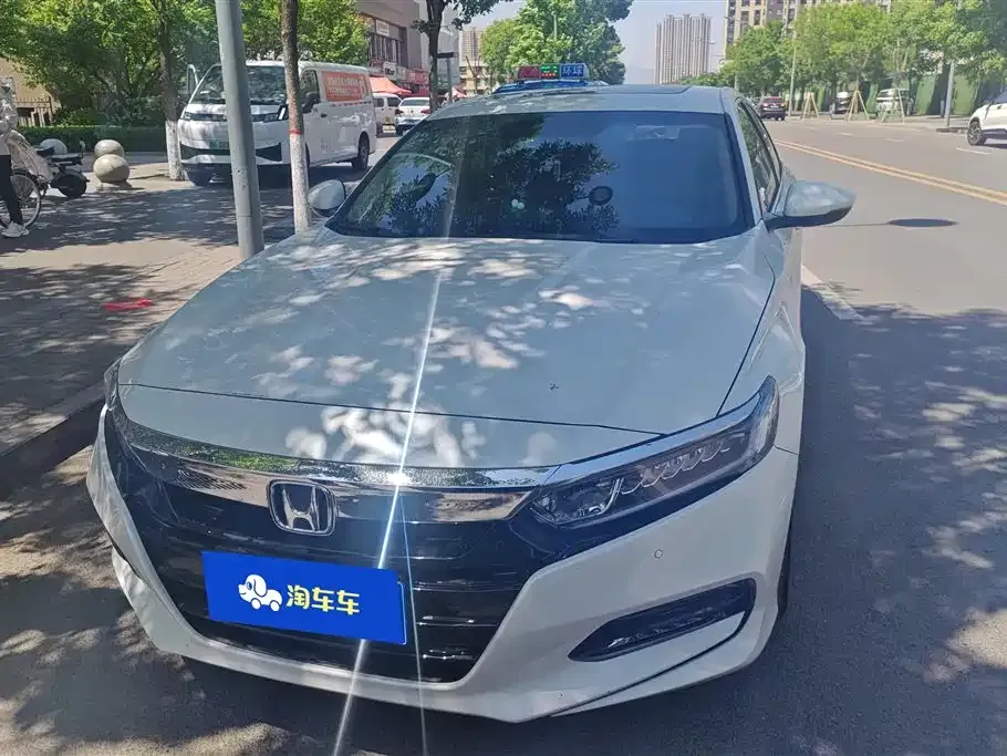 Honda Accord — фото 9
