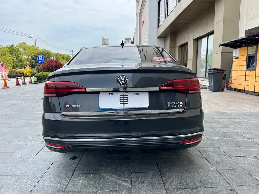 Volkswagen Bora 2023 из CN, фото 6