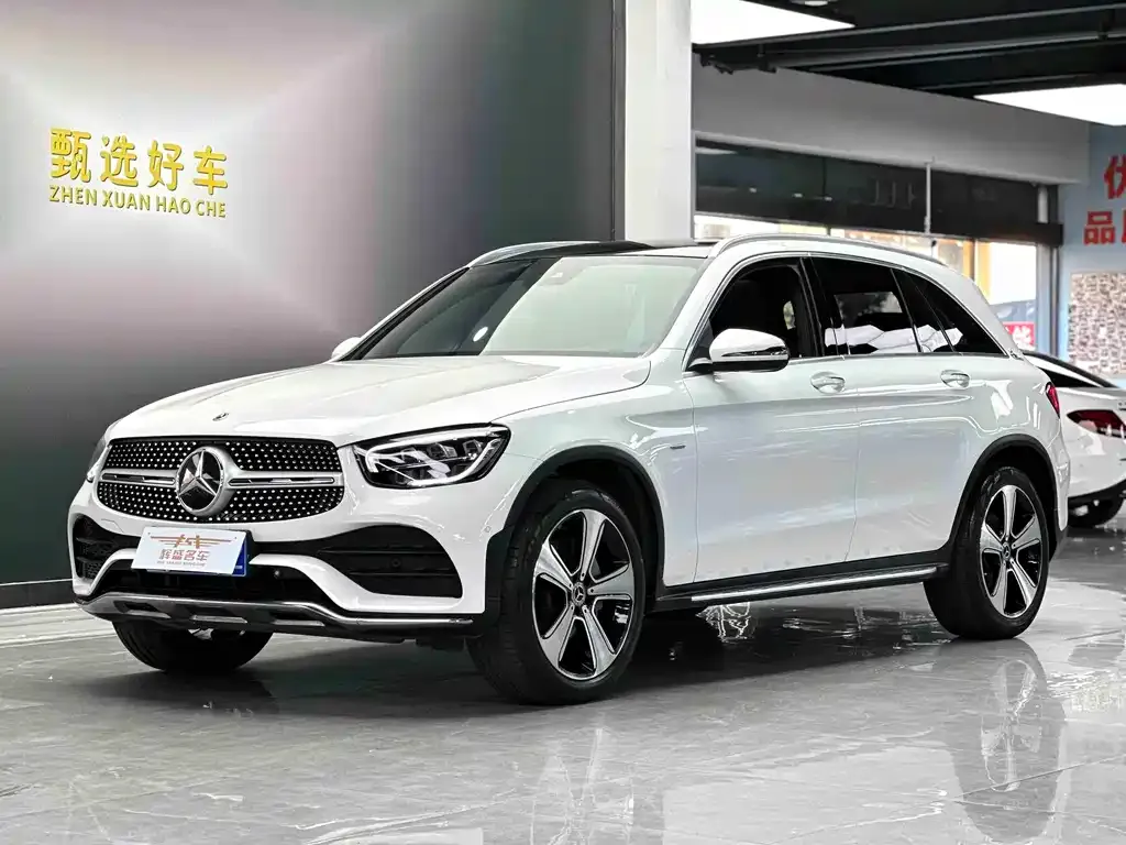 Mercedes-Benz GLC — фото 1