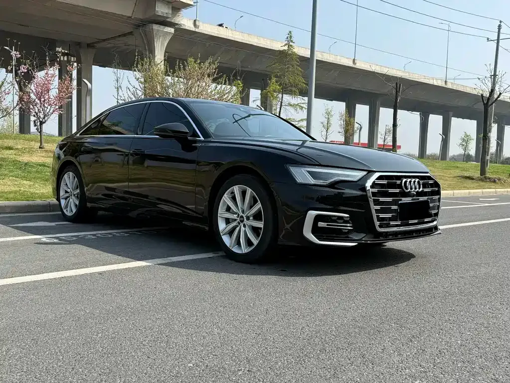 Audi A6L — фото 9