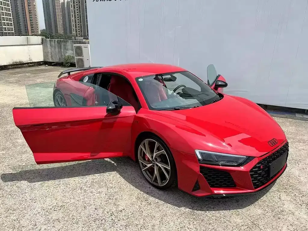 Audi R8