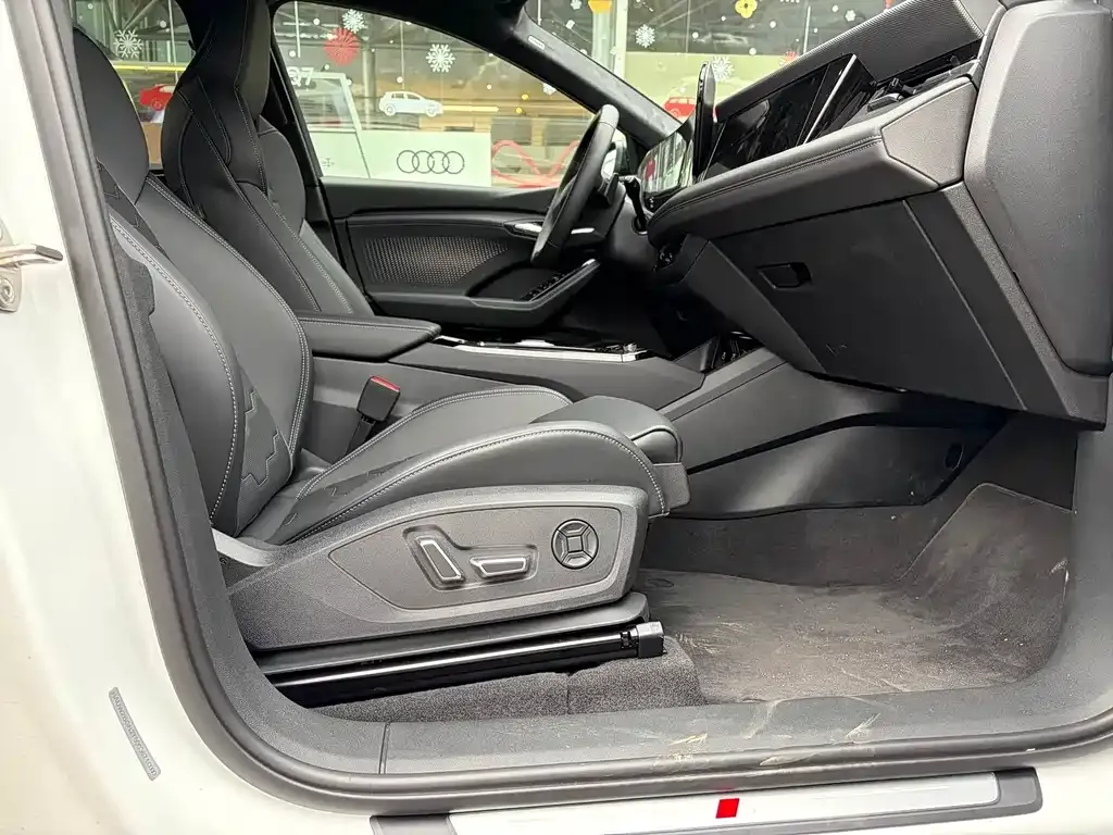 Audi Q6L e-tron 2025 из CN, фото 7