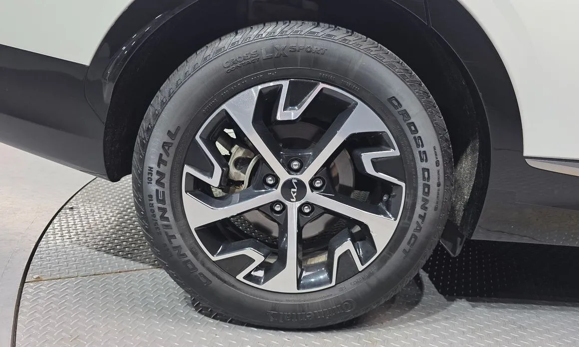 Kia Sportage — фото 9