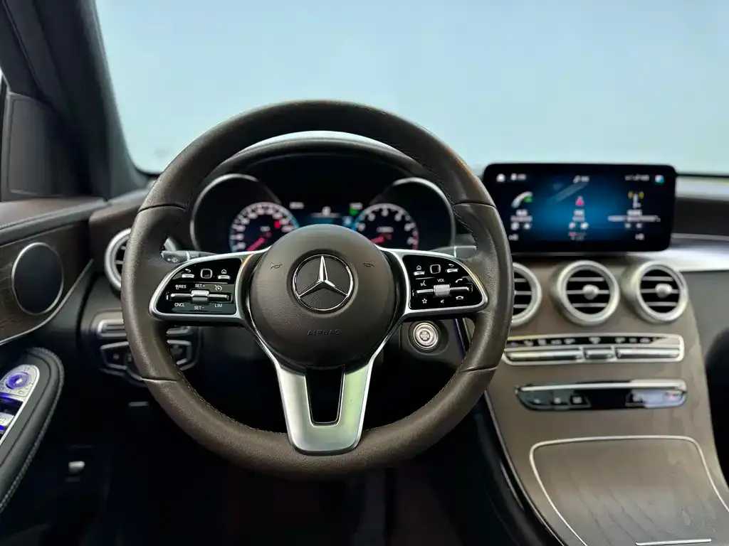 Mercedes-Benz GLC — фото 3