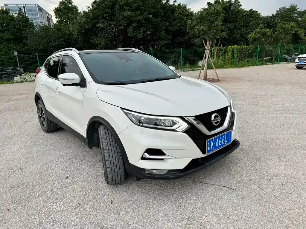 Nissan Qashqai — фото 6