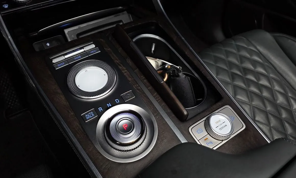 Genesis GV80 — фото 10