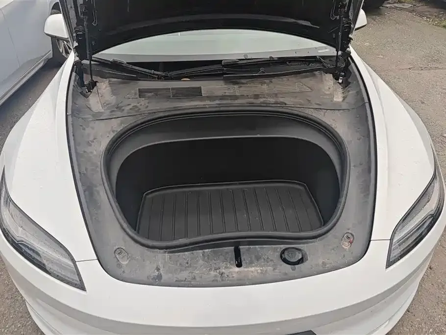 Tesla Model 3 — фото 6