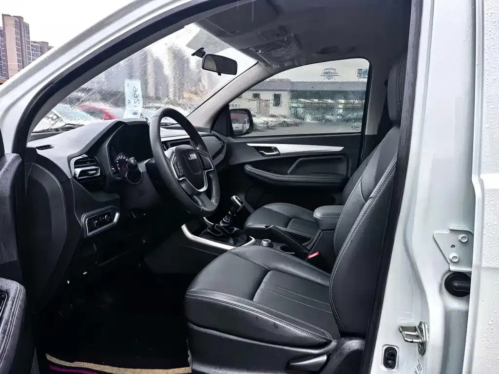 Isuzu RE-MAX 2024 из CN, фото 6