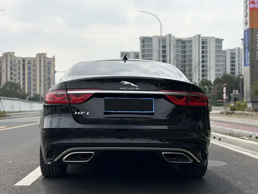 Jaguar XFL — фото 6