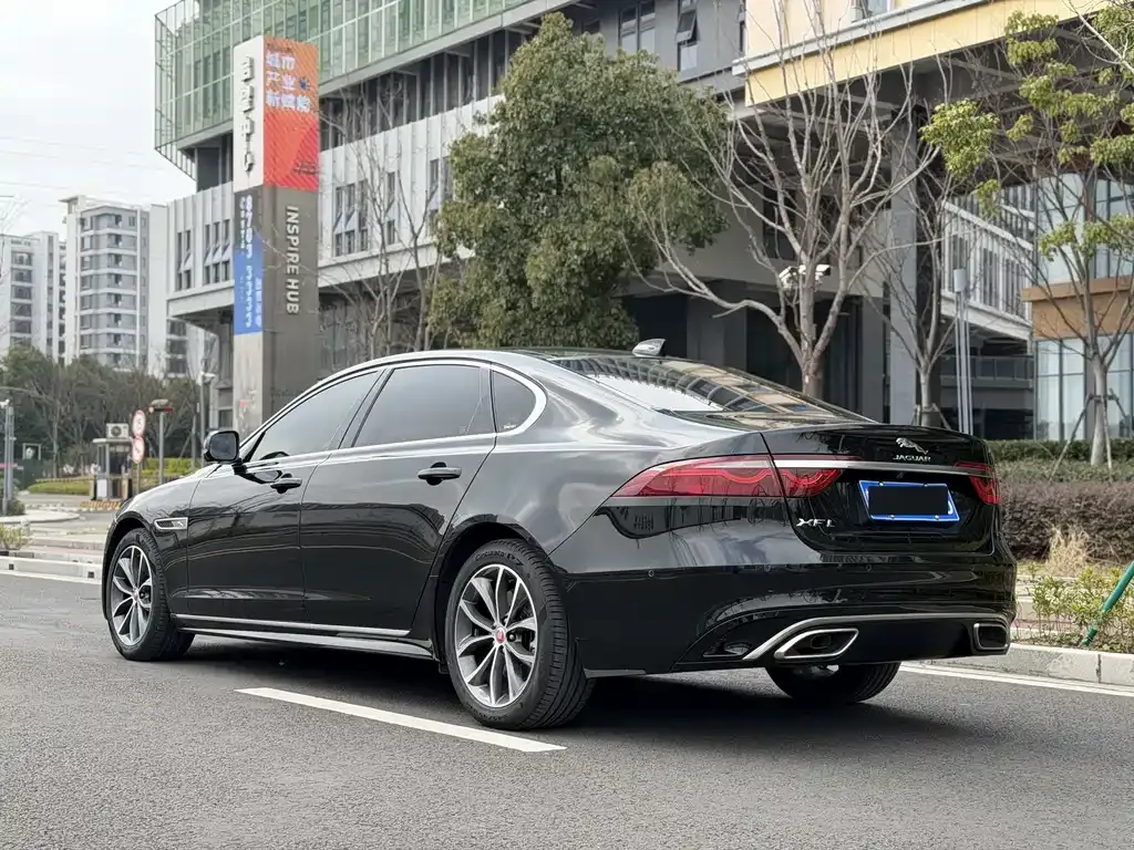 Jaguar XFL — фото 9