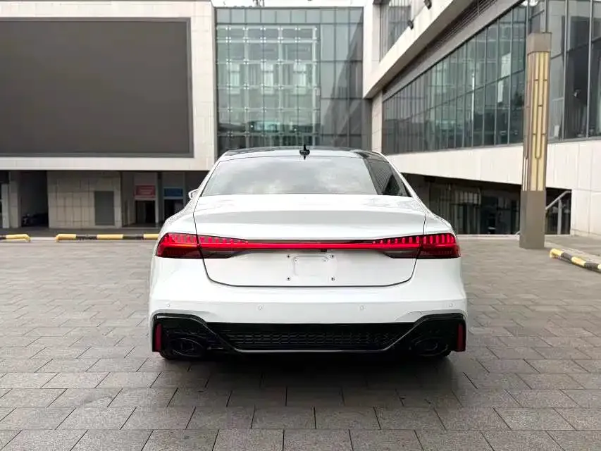 Audi A7L 2023 из CN, фото 7
