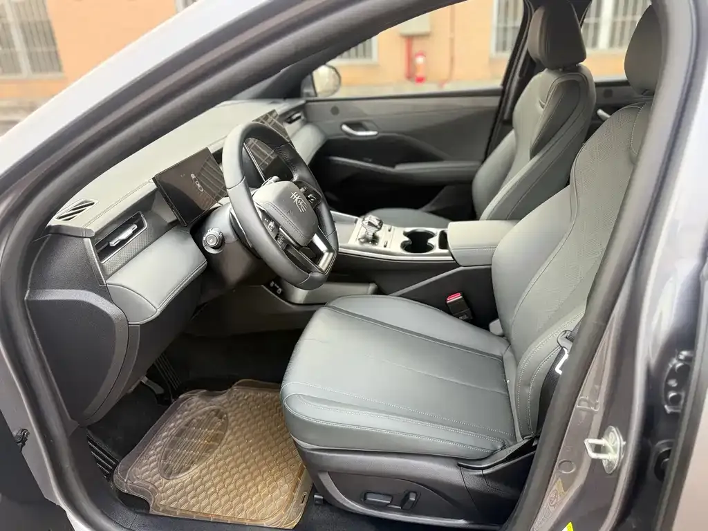 BYD Qin PLUS — фото 10
