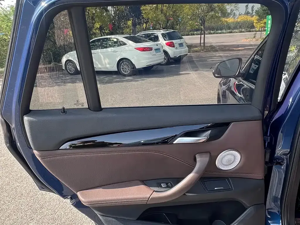 BMW X1 2021 из CN, фото 4