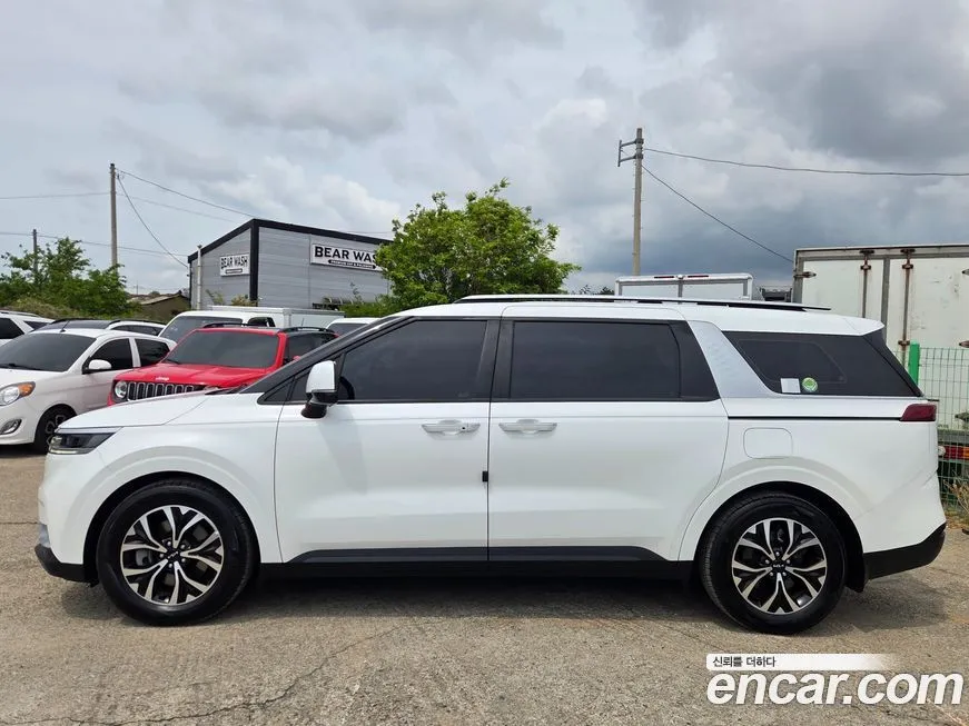 Kia Carnival 2023 из KR, фото 2