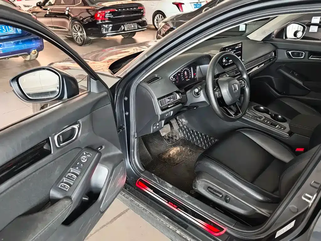 Honda Civic — фото 10