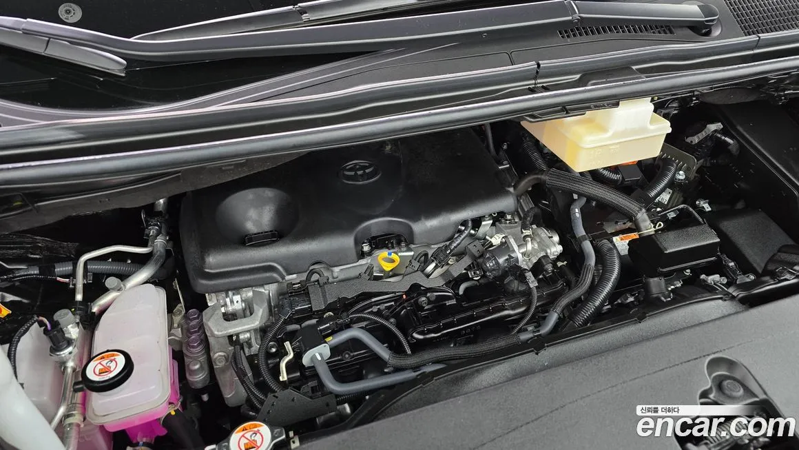 Toyota Alphard 2024 из KR, фото 2