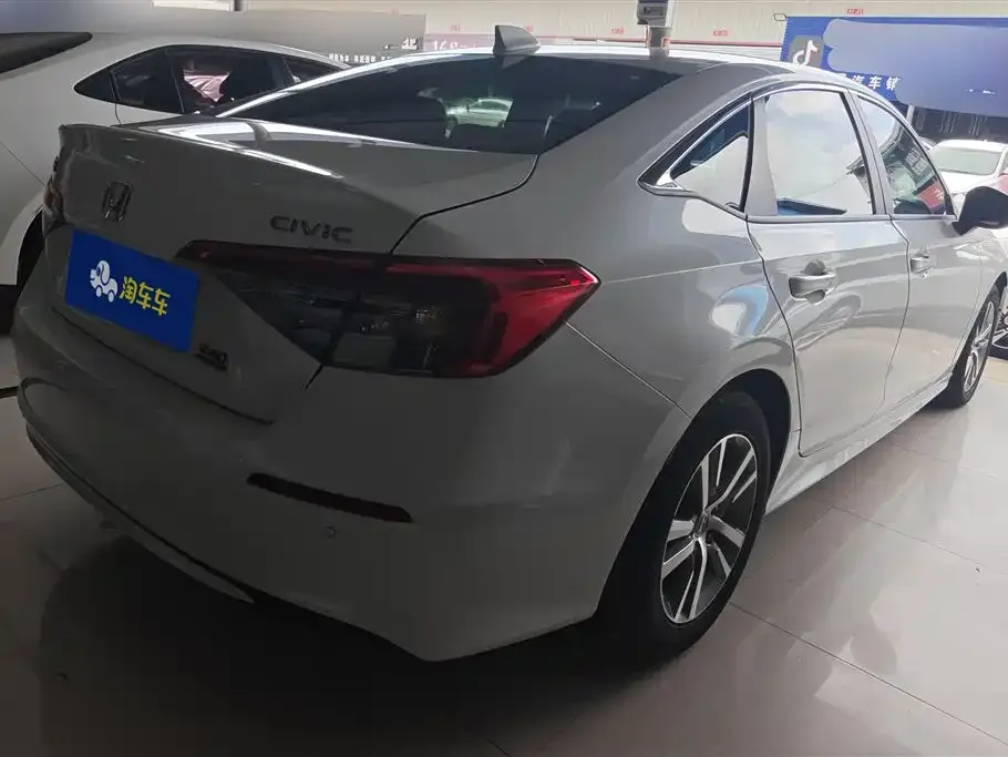 Honda Civic — фото 5