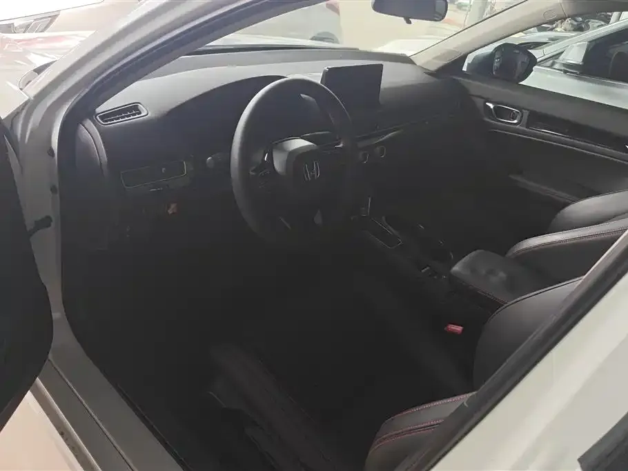 Honda Civic — фото 8