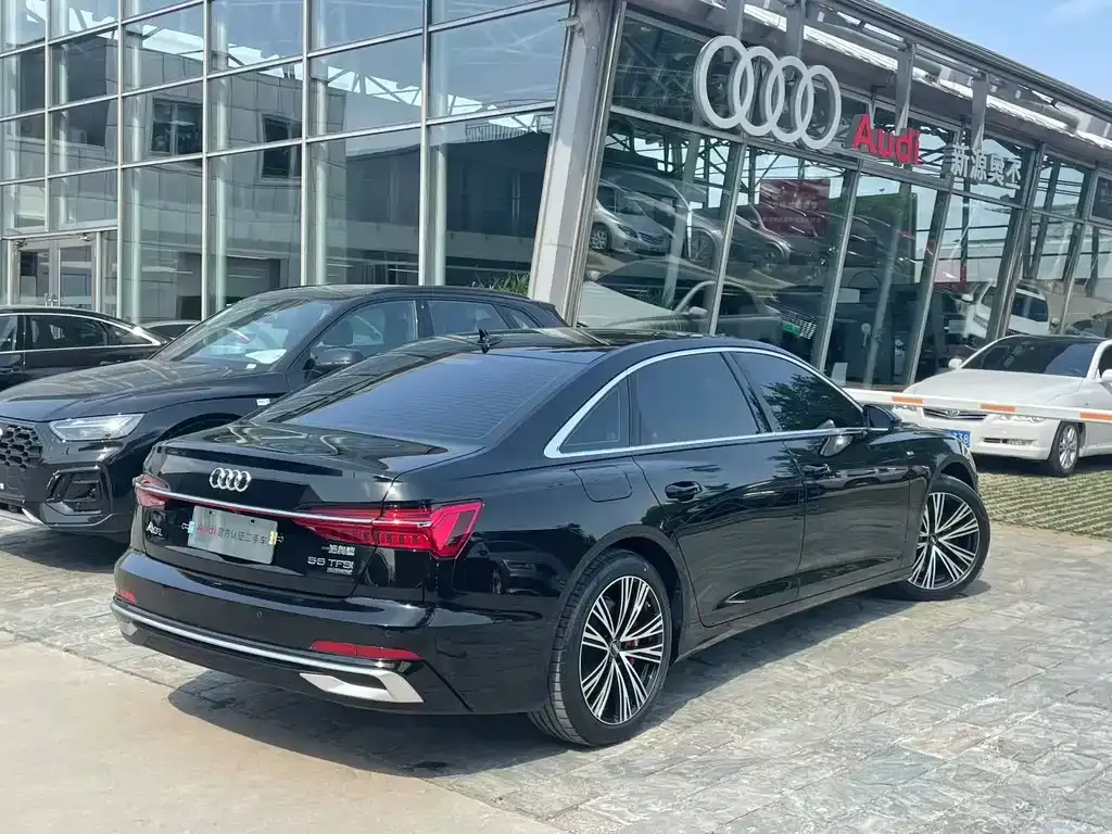 Audi A6L — фото 4