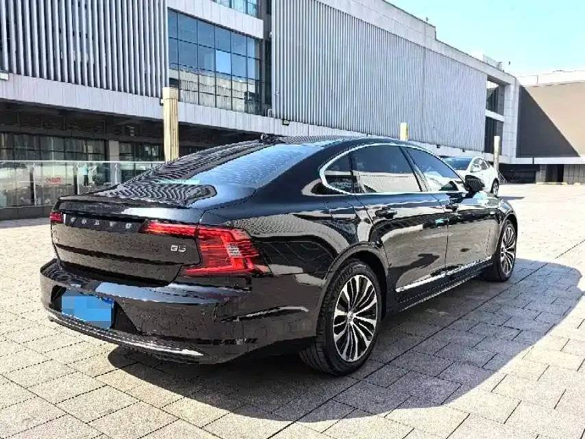 Volvo S90 — фото 8