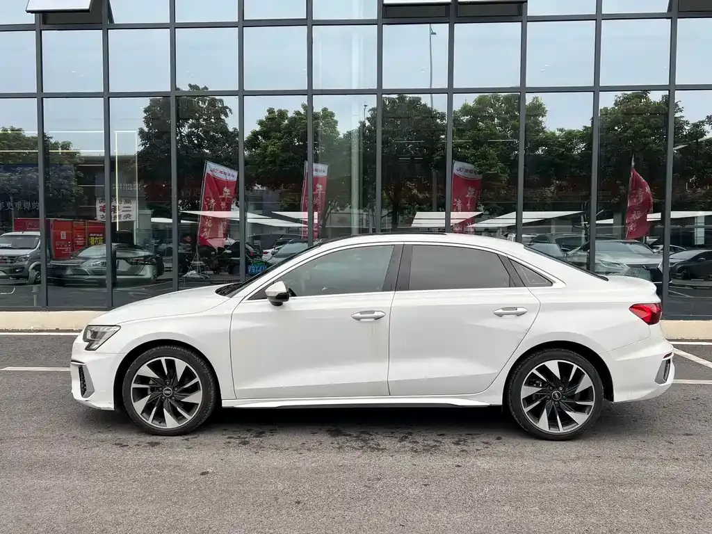 Audi A3 — фото 8