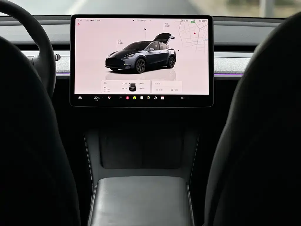 Tesla Model Y — фото 3