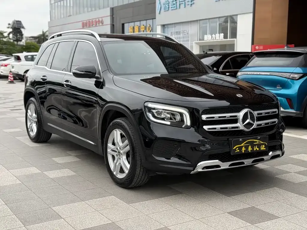 Mercedes-Benz GLB — фото 6